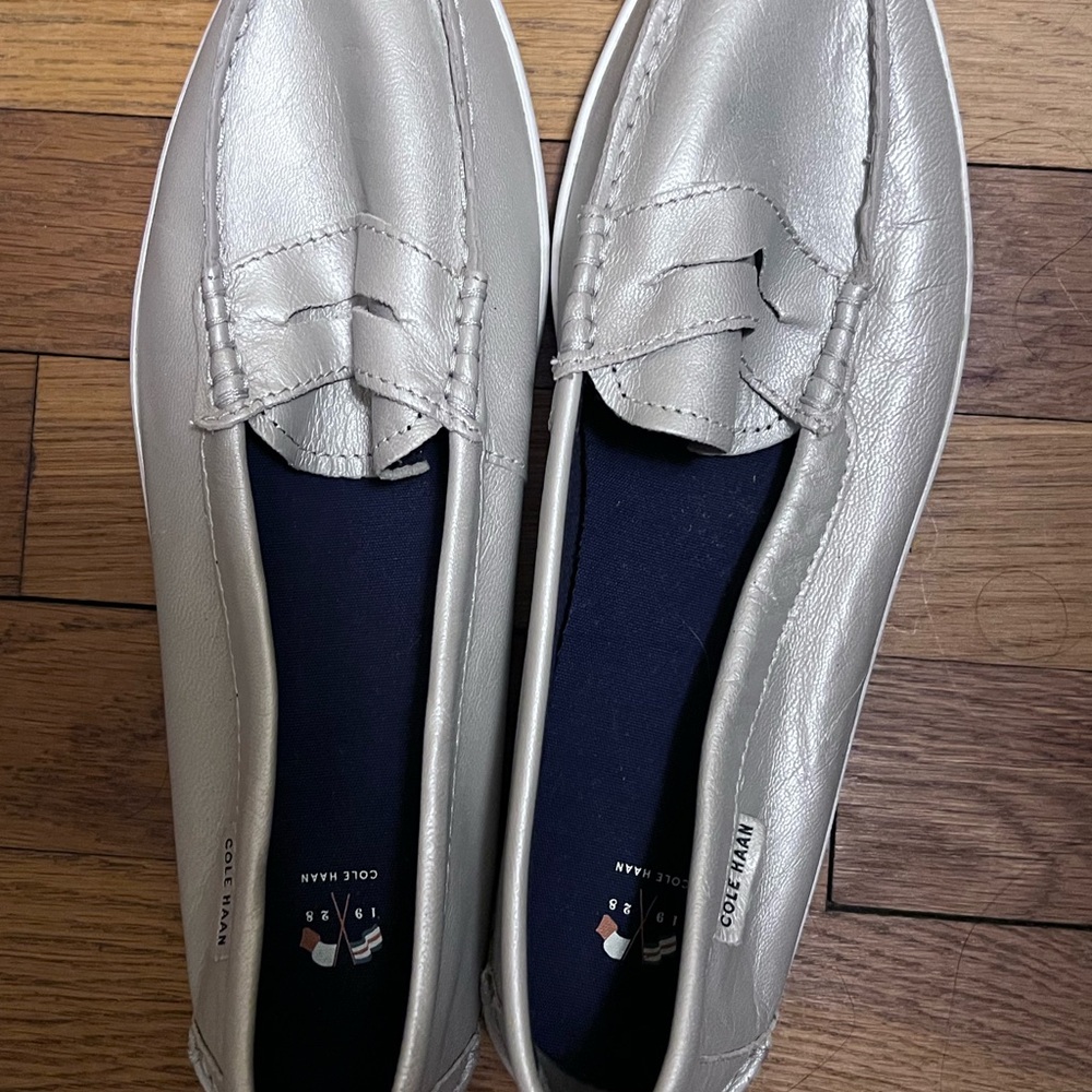 Cole Haan Women’s Silver Loafers Size 9.5 B